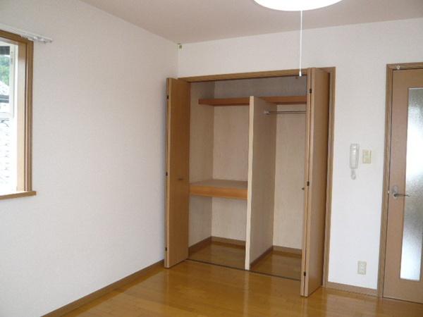 松江市西津田４丁目のアパート