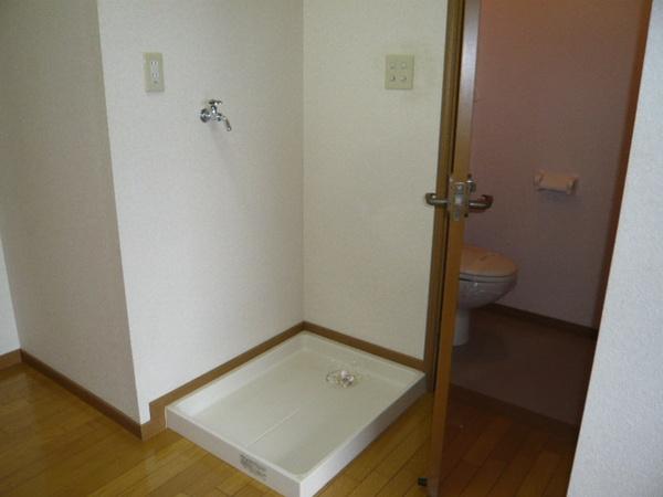 松江市西津田４丁目のアパート