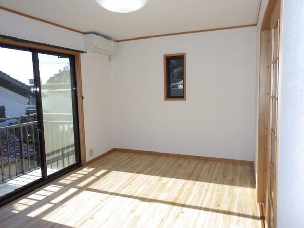 松江市西川津町のアパート