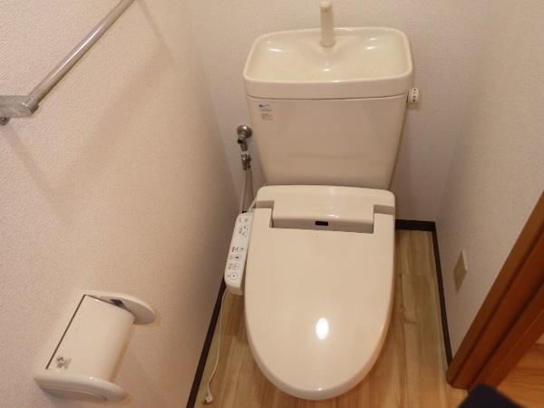 松江市西川津町のアパート