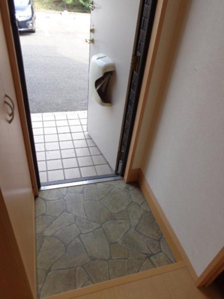 松江市西川津町のアパート