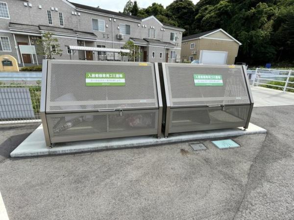松江市下東川津町のアパート