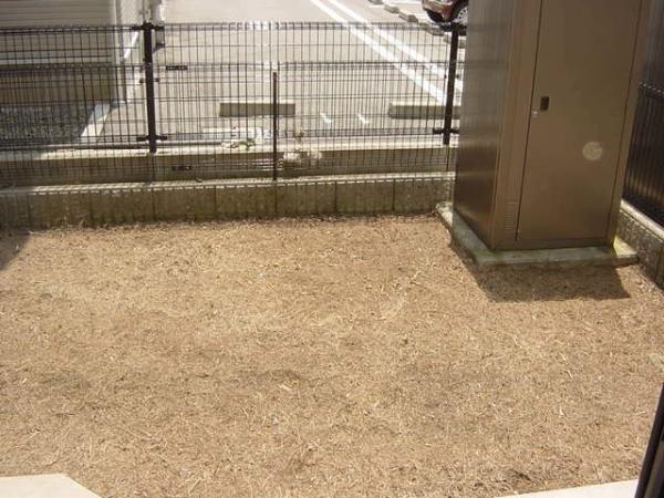 松江市東出雲町意宇南６丁目のアパート