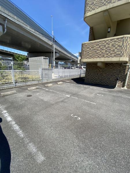 シャリテ東津田