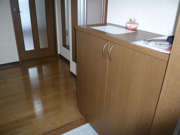 メガポートハウス