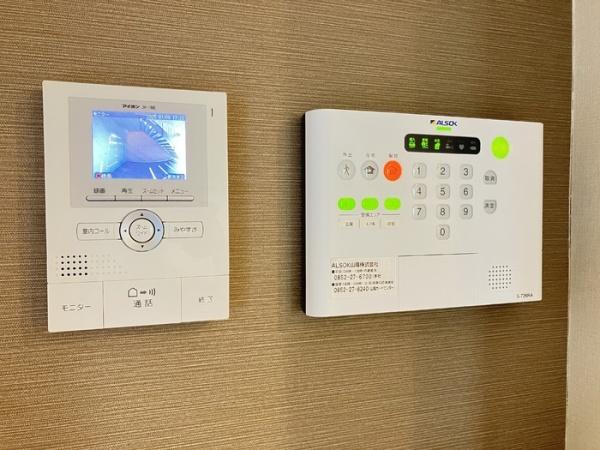 トラモント