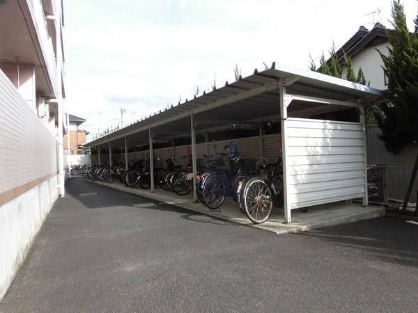 松江市西持田町のマンション