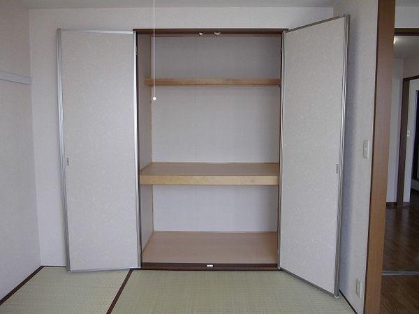 シャーメゾン早川町