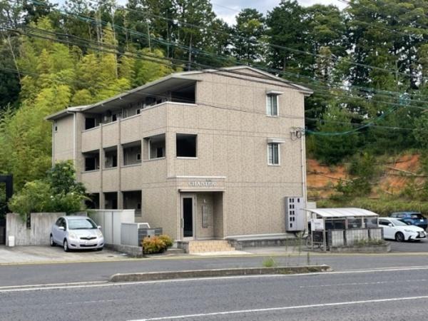 松江市菅田町のアパート