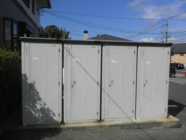 松江市黒田町のアパート