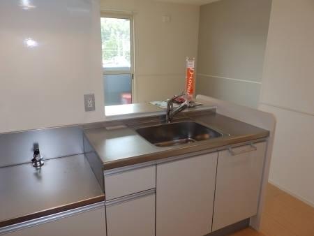 安来市黒井田町のアパート