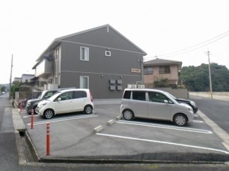 安来市新十神町のアパート