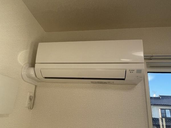 ロイヤルステージ西持田町A棟