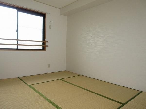 松江市東津田町のアパート