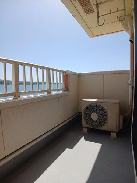 松江市玉湯町湯町のアパート