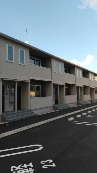 松江市下東川津町のアパート