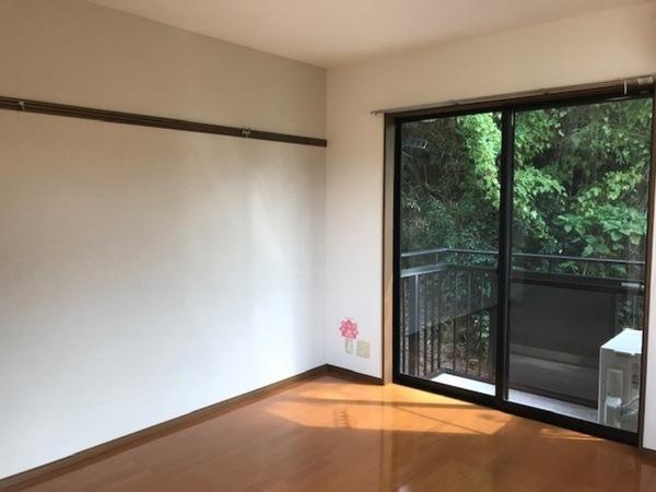 安来市黒井田町のアパート