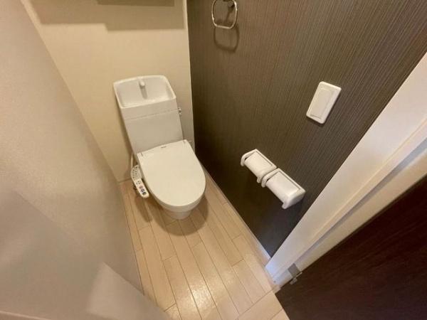 ウィスタリア