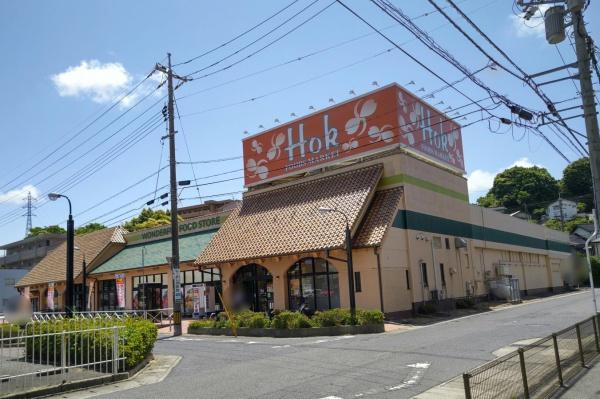 ロイヤルステージ東津田A棟(フーズマーケットホック津田店)