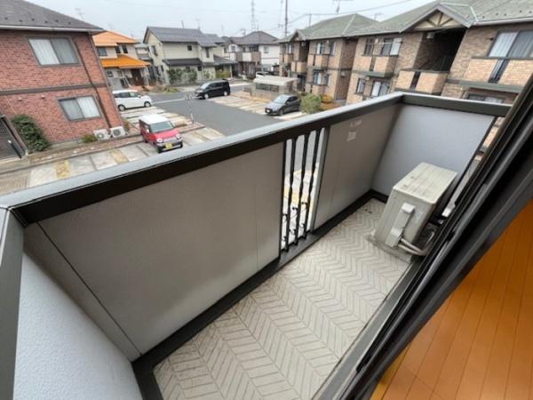 松江市東出雲町錦新町１丁目のアパート