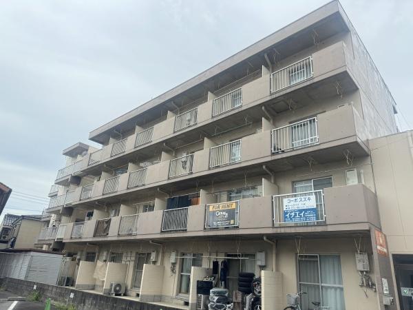 コーポスズキ