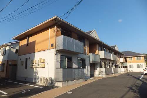 松江市春日町のアパート