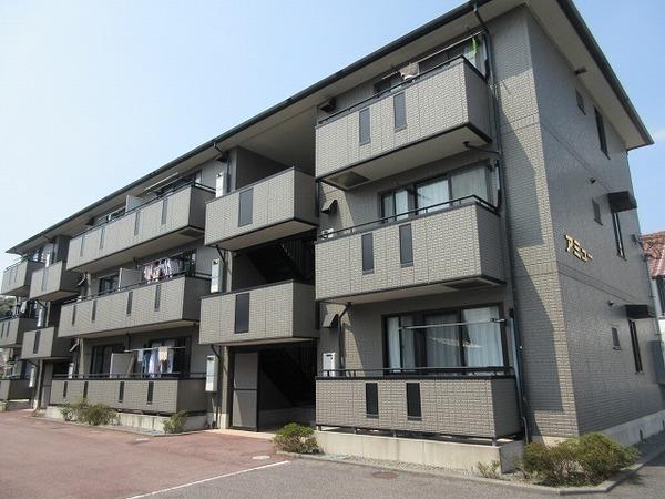 松江市東津田町のアパート