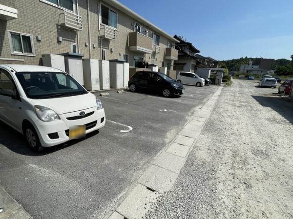 松江市春日町のアパート