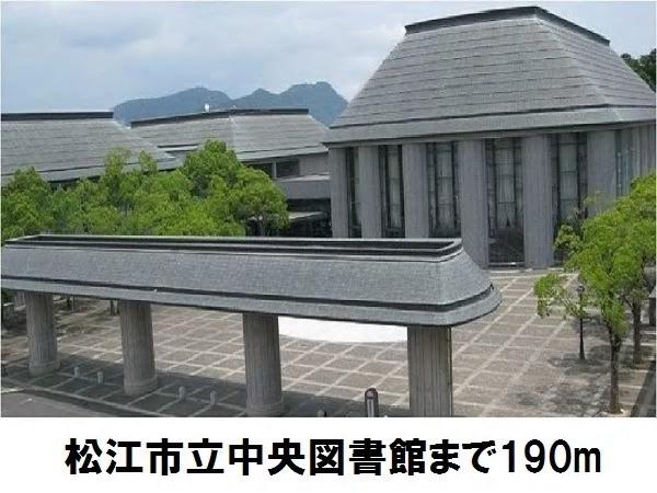 松江市西津田6丁目のアパート(中央図書館)