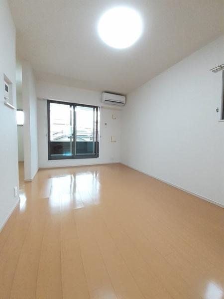 松江市西津田６丁目のアパート