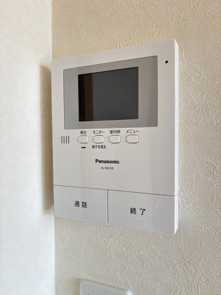 松江市本郷町の貸家