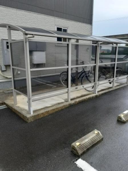 松江市東出雲町意宇南３丁目のアパート