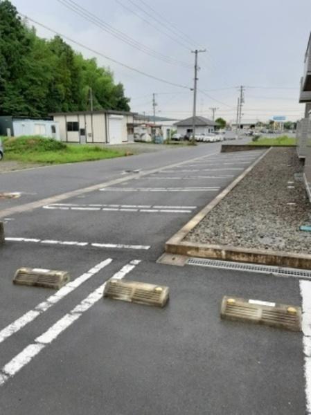 松江市東出雲町意宇南３丁目のアパート