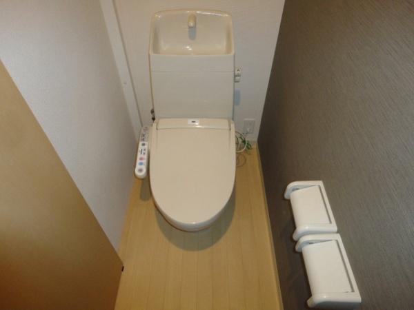 松江市玉湯町湯町のアパート