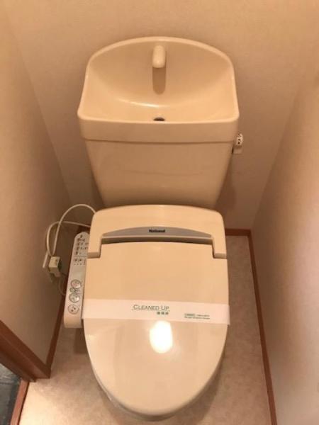 松江市西川津町のアパート