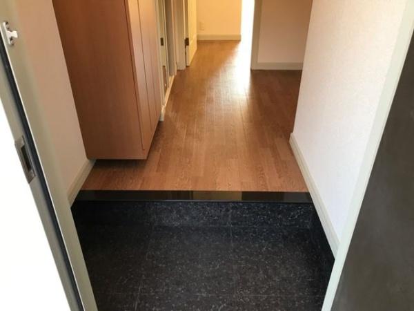 松江市玉湯町湯町のアパート