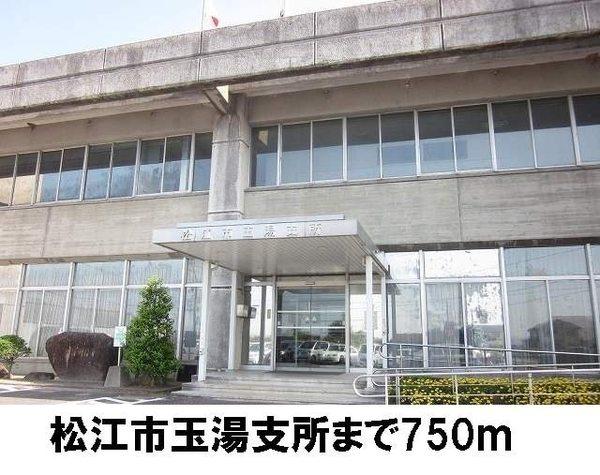 メディオ　レシタール　Ｂ(松江市玉湯支所)