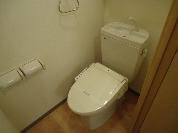 松江市玉湯町湯町のアパート