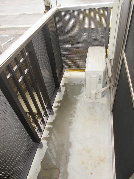 松江市西川津町のアパート
