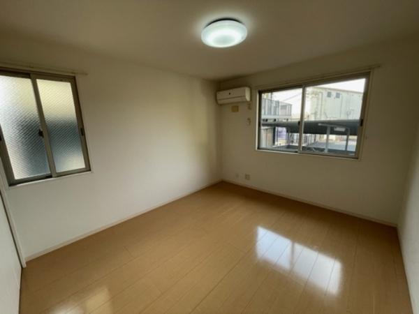 松江市西川津町のアパート