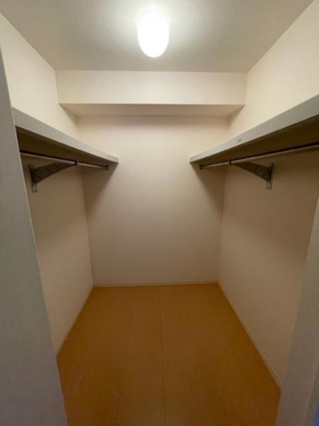 松江市西川津町のアパート