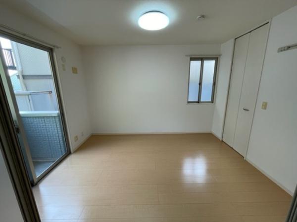 松江市西川津町のアパート