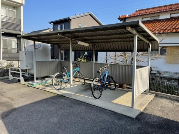 松江市西川津町のアパート