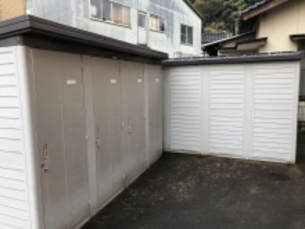 松江市西川津町のアパート