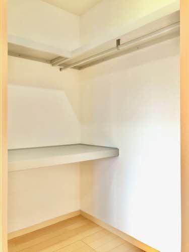 松江市西川津町のアパート