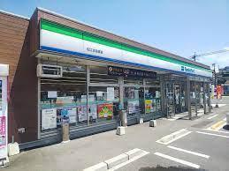 松江市古志原３丁目のアパート(ファミリーマート古志原店)