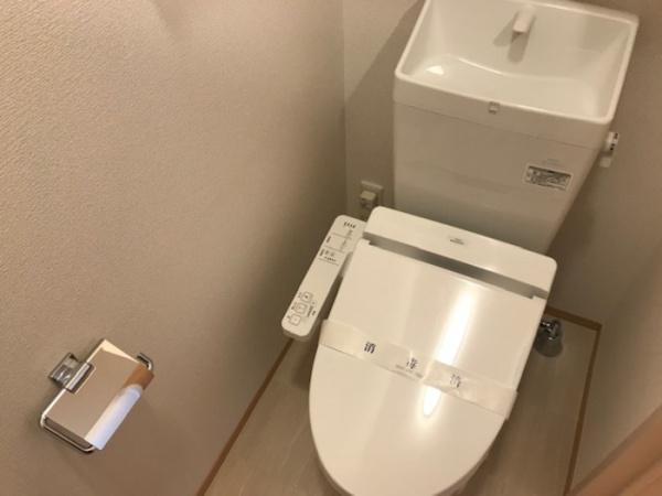 松江市学園１丁目のアパート