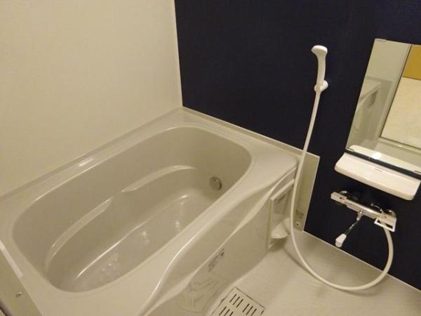 松江市玉湯町湯町のアパート