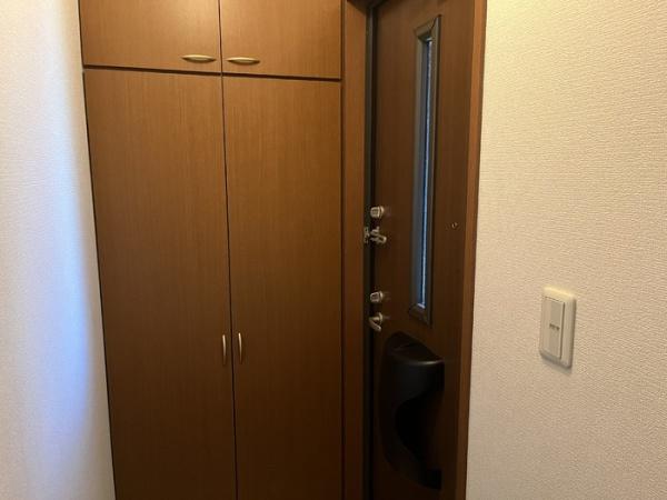 松江市東出雲町錦新町３丁目のアパート