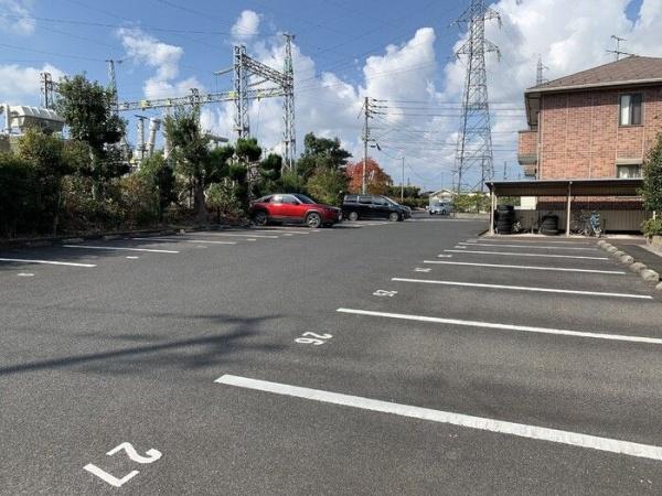 松江市東出雲町錦新町７丁目のアパート
